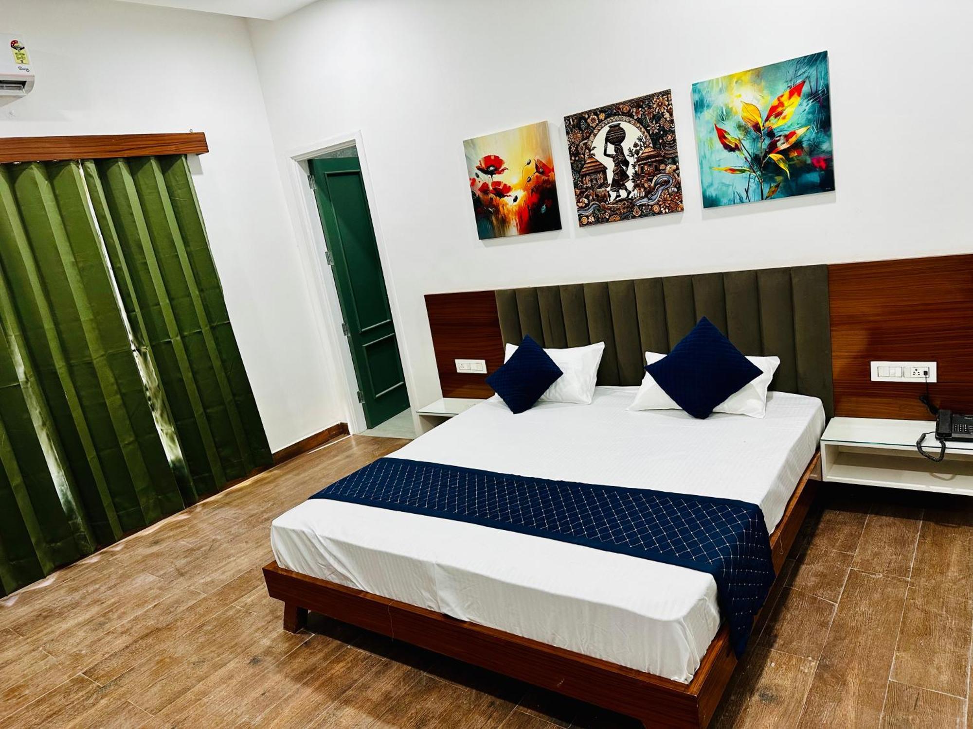 The Loya Hotel Muktsar Exterior foto