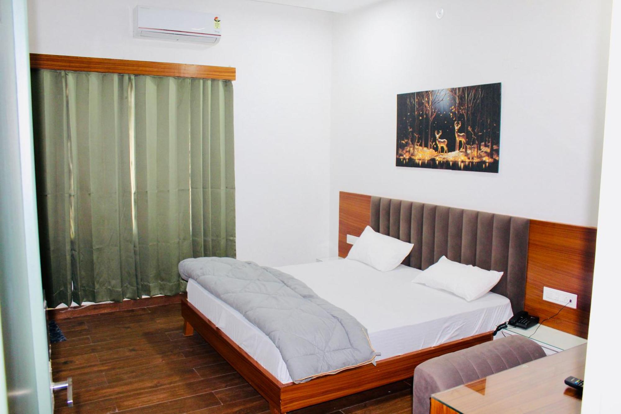 The Loya Hotel Muktsar Exterior foto